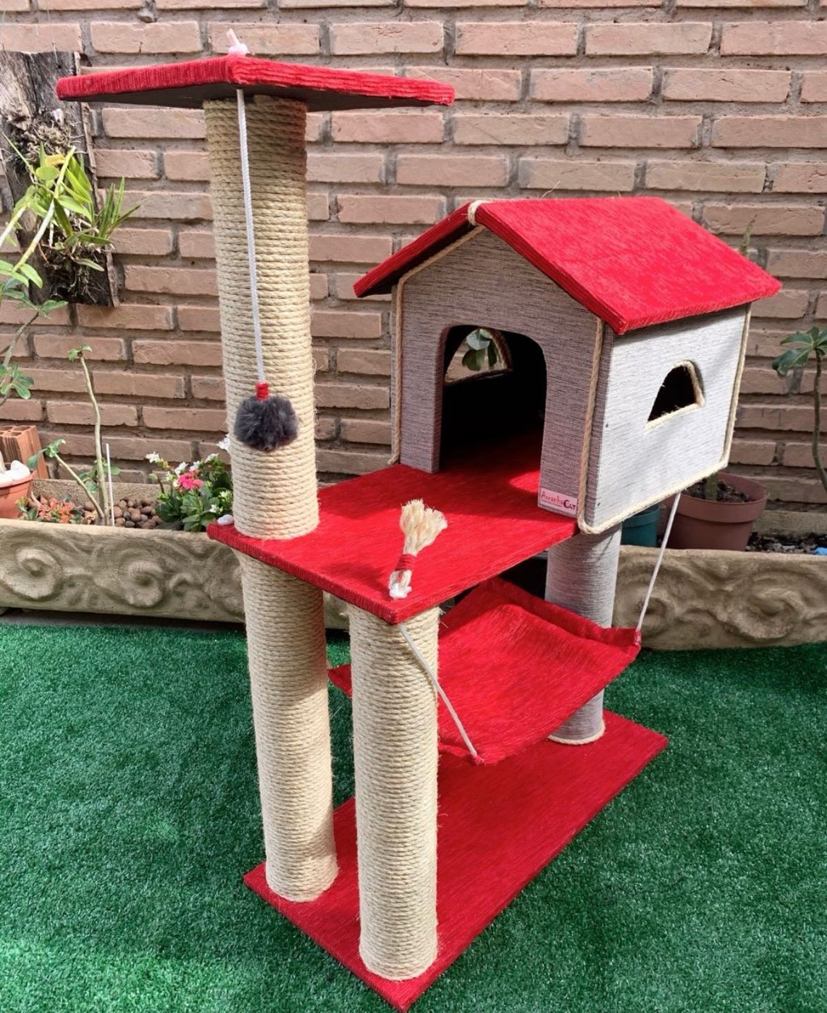 Arranhador Casinha com Rede