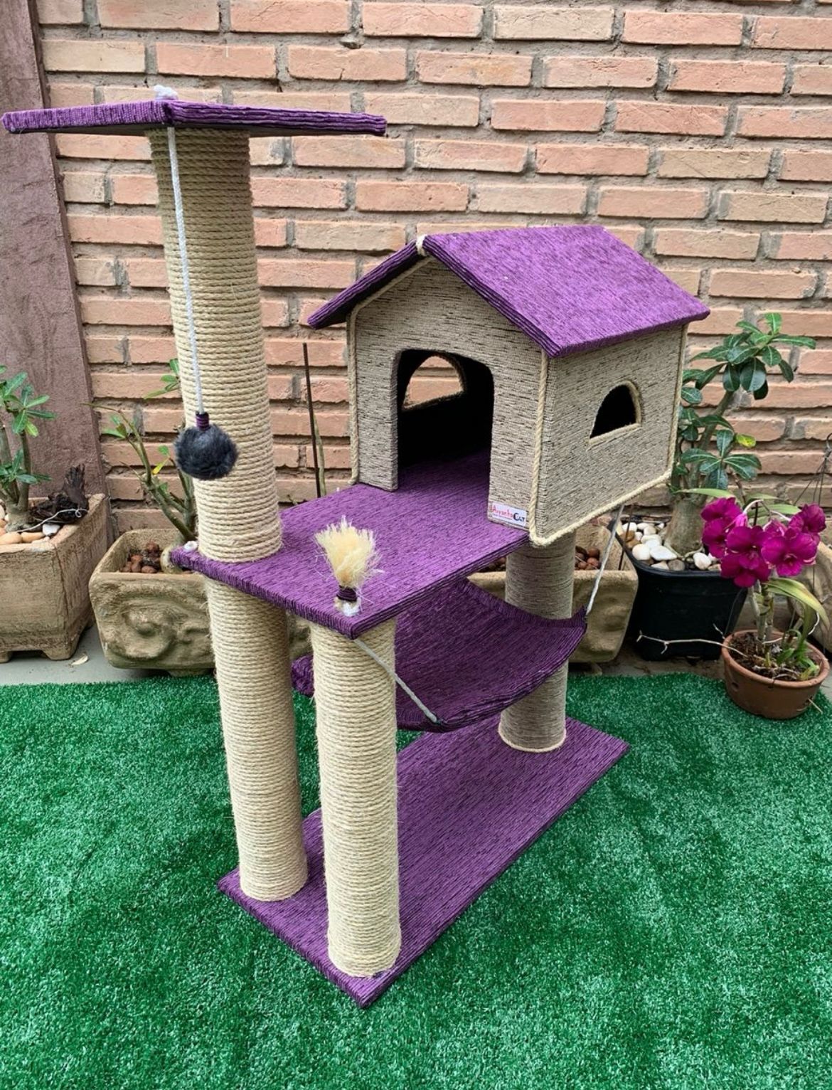 Arranhador Casinha com Rede