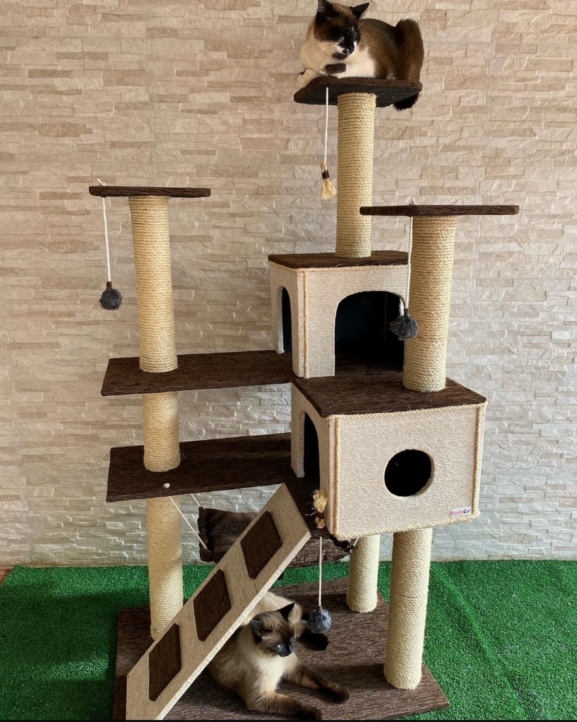 Arranhador Casinha Castelo com Rede – Marrom